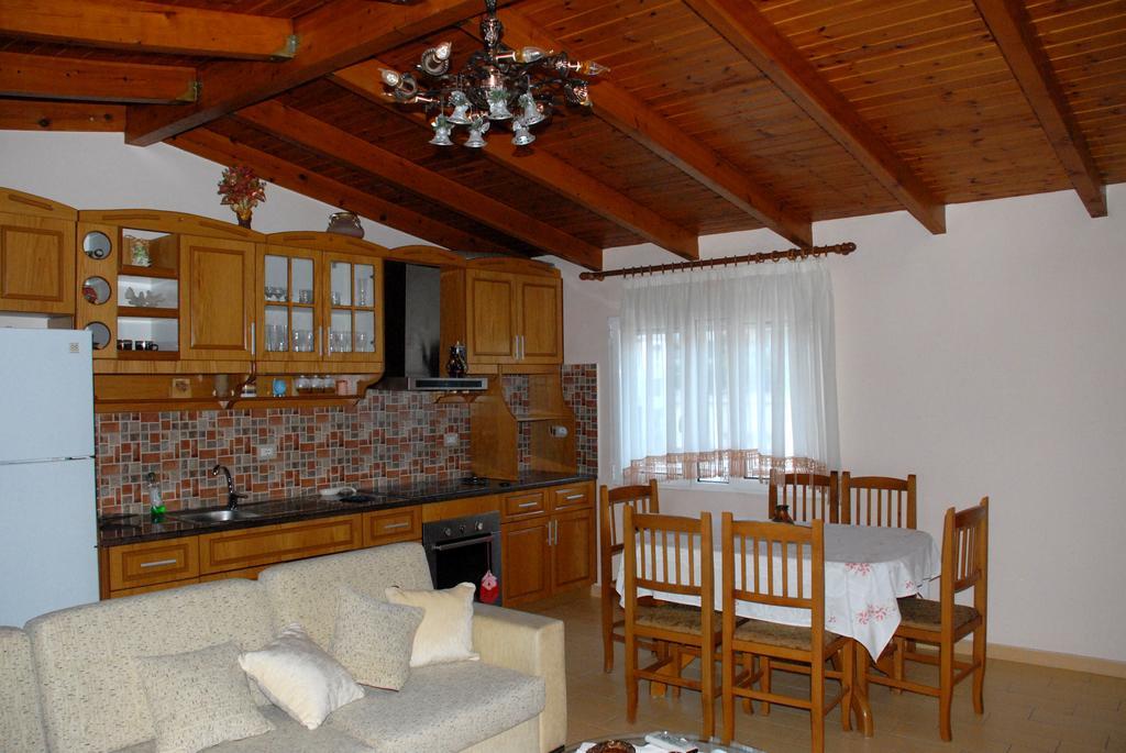 Villa Mucho Sarande Exterior photo